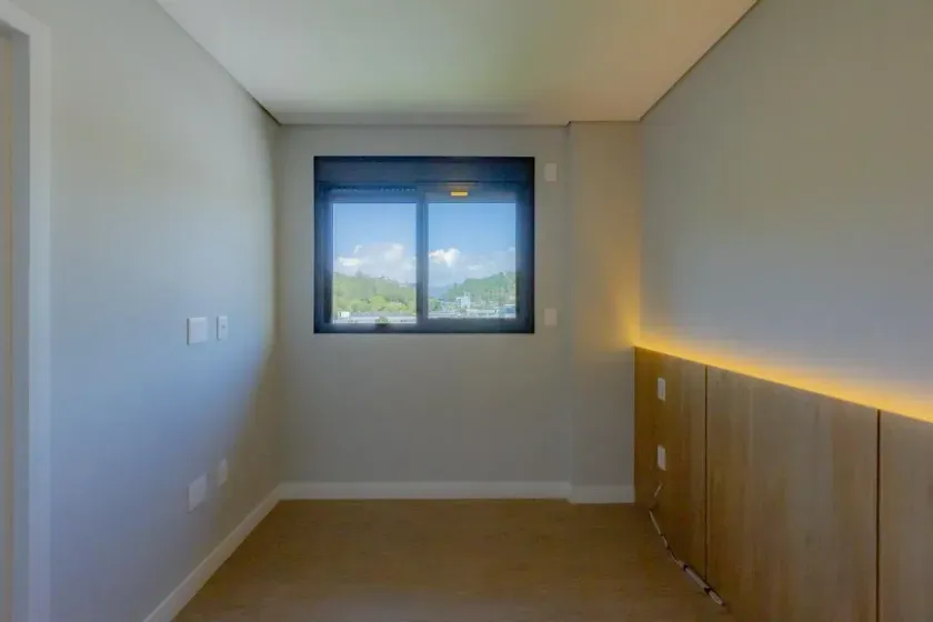 Apartamento semi-mobiliado com 2 suítes e 2 vagas de garagem na Praia dos Amores — foto 26