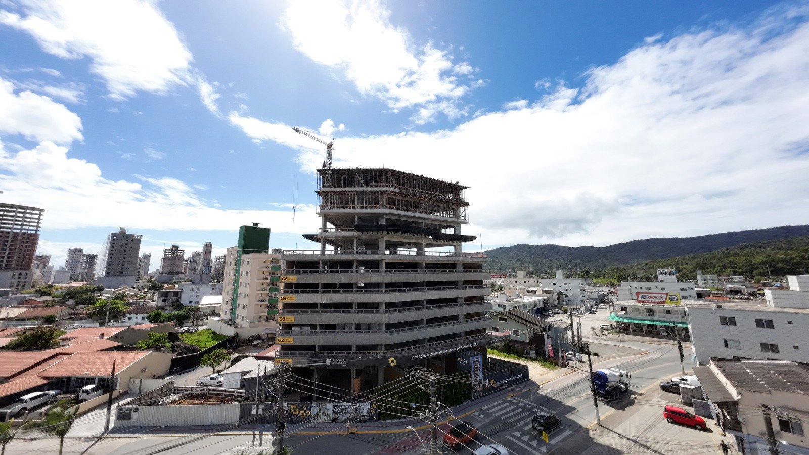 Brickell Business — obra outubro drone 3, Mattos Incorporadora, Balneário Perequê, Porto Belo SC Brickell Business — obra outubro drone 3, Mattos Incorporadora, Balneário Perequê, Porto Belo SC