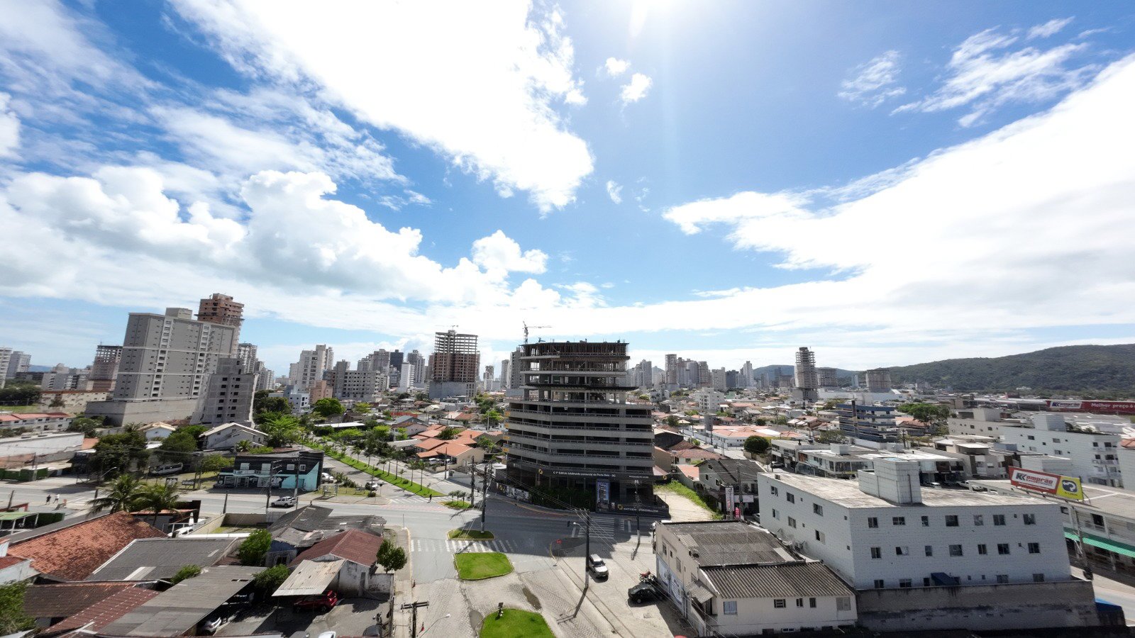 Brickell Business — obra outubro drone 4, Mattos Incorporadora, Balneário Perequê, Porto Belo SC Brickell Business — obra outubro drone 4, Mattos Incorporadora, Balneário Perequê, Porto Belo SC
