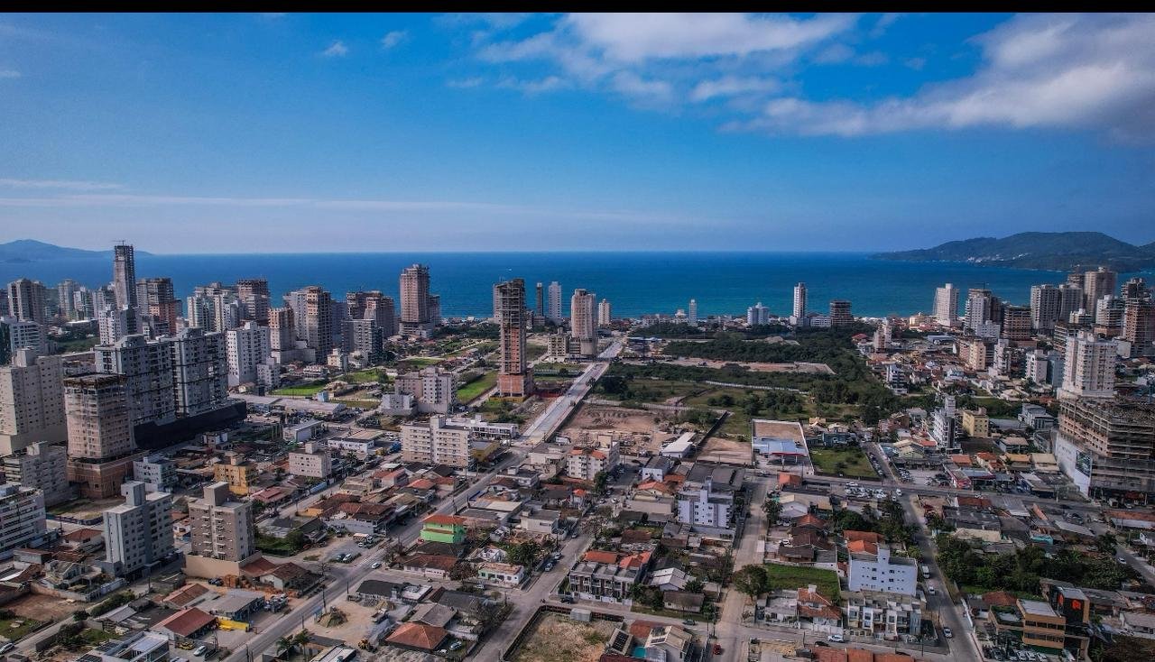 Interlagos — fachada e renders 2, SBK17 Empreendimentos, Balneário Perequê, Porto Belo SC