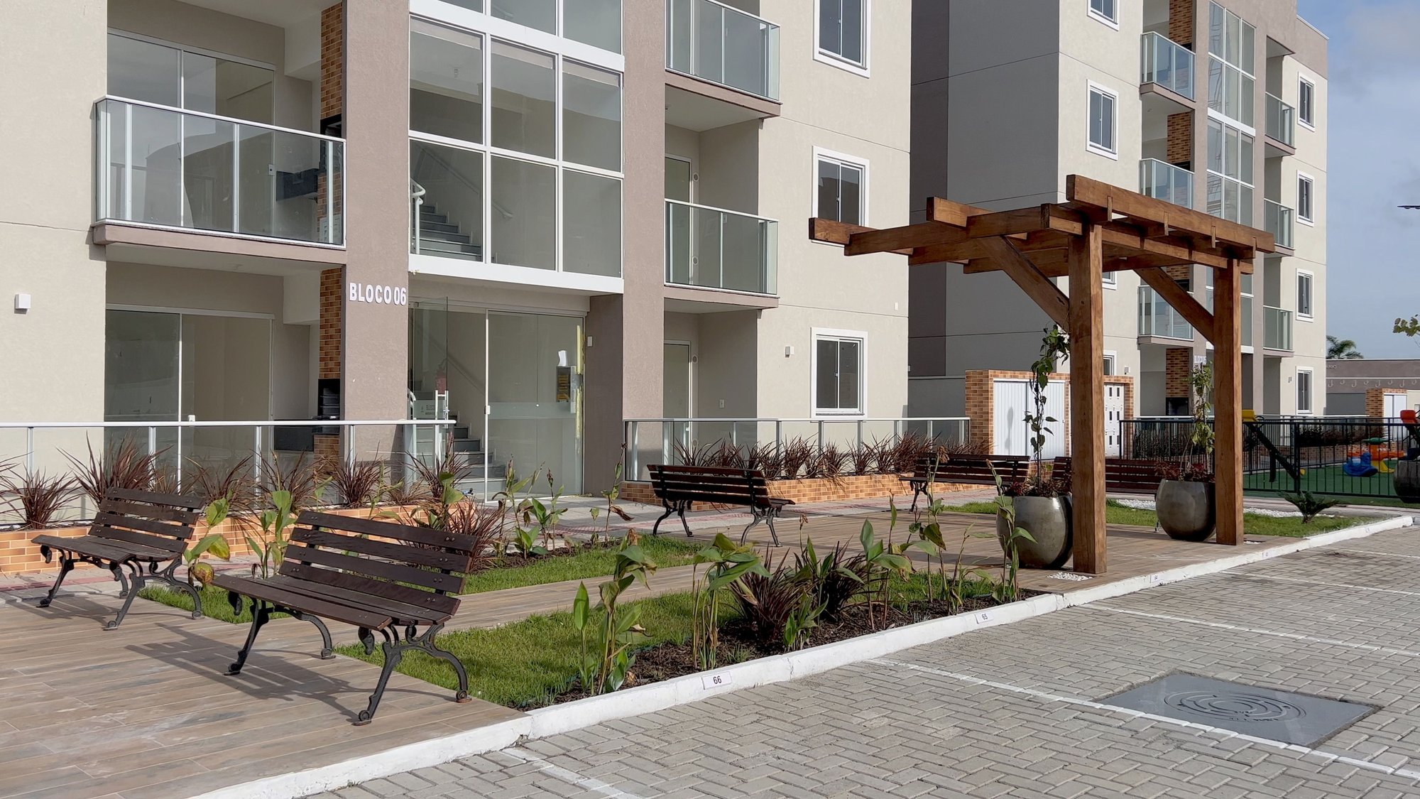 Jardins di Porto Belo — fachada e renders 2, Franka Empreendimentos, Balneário Perequê, Porto Belo SC Jardins di Porto Belo — fachada e renders 2, Franka Empreendimentos, Balneário Perequê, Porto Belo SC