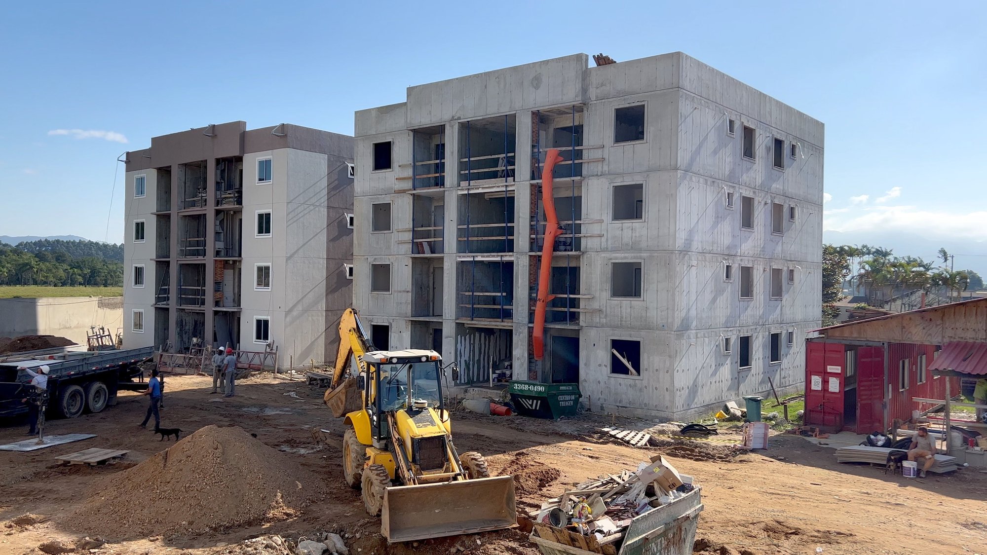 Jardins di Porto Belo — andamento da obra, Franka Empreendimentos, Balneário Perequê, Porto Belo SC Jardins di Porto Belo — andamento da obra, Franka Empreendimentos, Balneário Perequê, Porto Belo SC