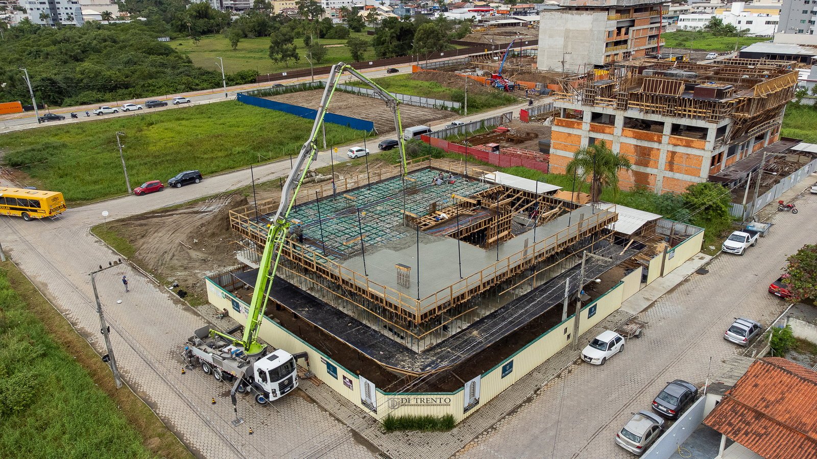 Lago Di Garda — andamento da obra em 06/06/2025, Di Trento Incorporadora, Balneário Perequê, Porto Belo SC Lago Di Garda — andamento da obra em 06/06/2025, Di Trento Incorporadora, Balneário Perequê, Porto Belo SC
