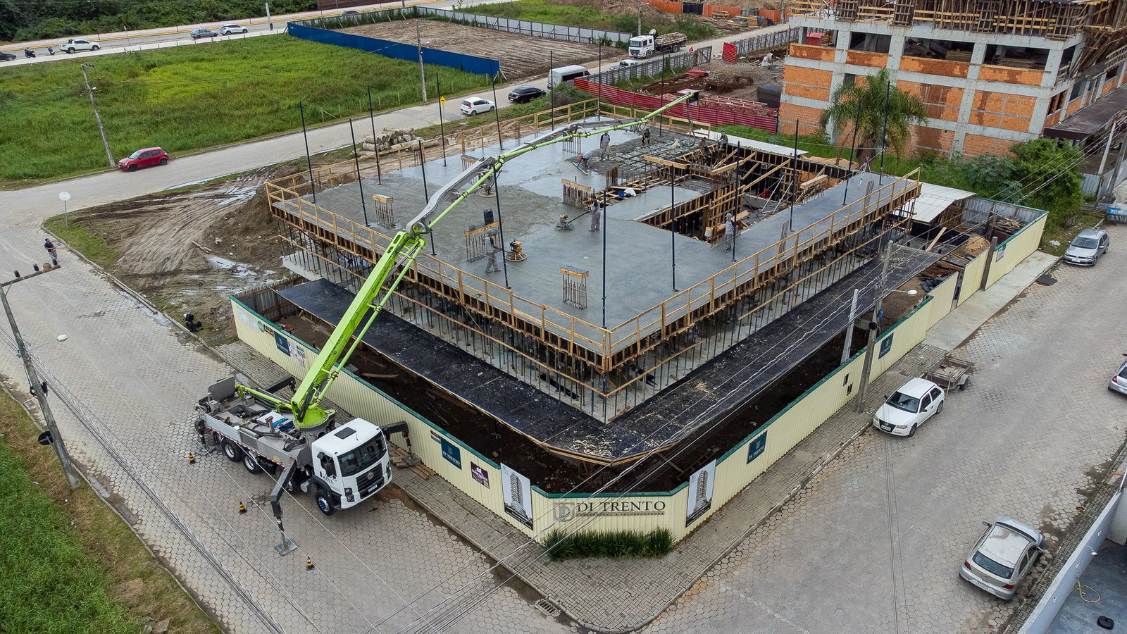 Lago Di Garda — andamento da obra em 06/06/2025, Di Trento Incorporadora, Balneário Perequê, Porto Belo SC Lago Di Garda — andamento da obra em 06/06/2025, Di Trento Incorporadora, Balneário Perequê, Porto Belo SC