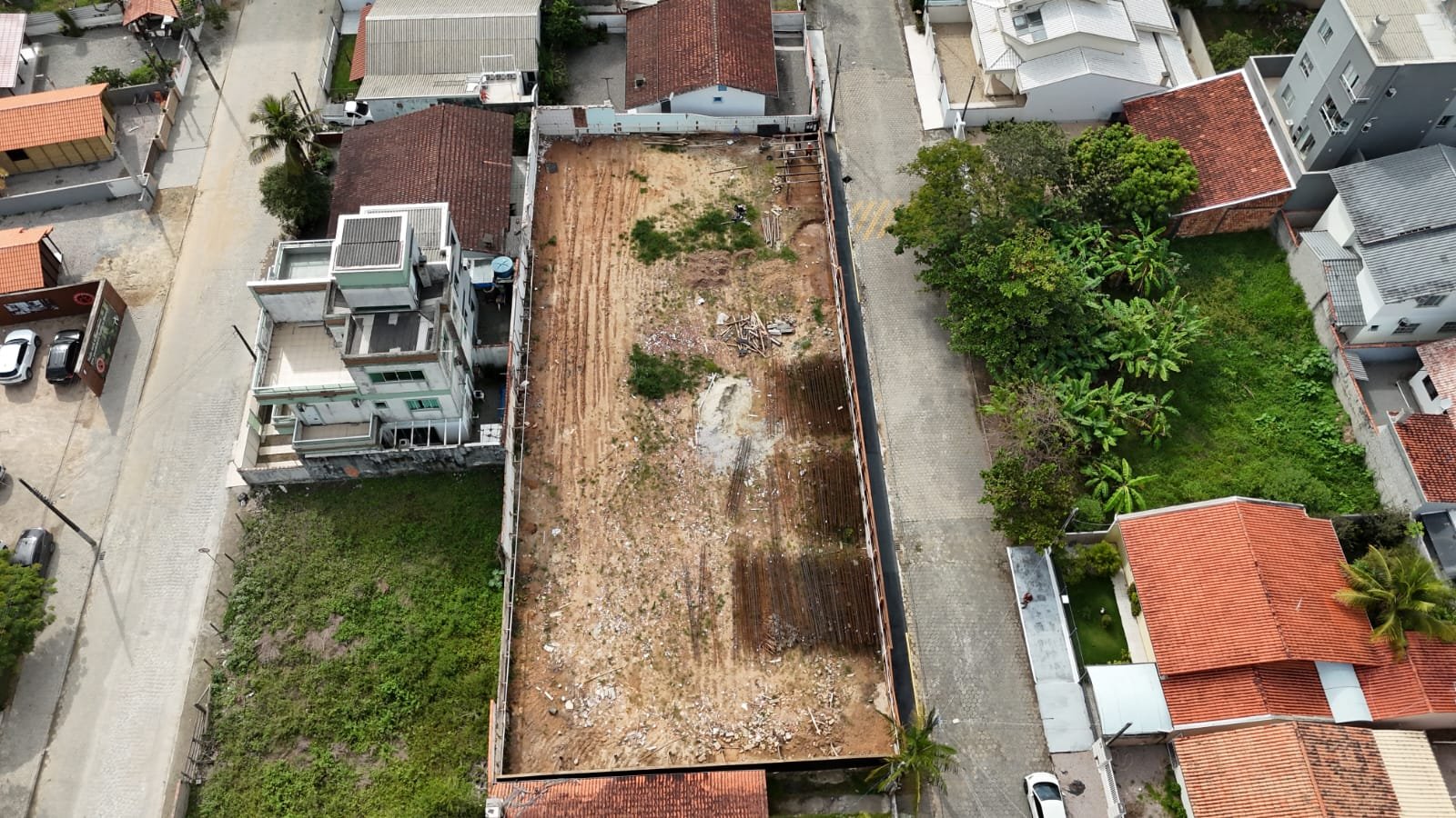 Monte Moriá — andamento da obra, Império Real Construtora, Balneário Perequê, Porto Belo SC Monte Moriá — andamento da obra, Império Real Construtora, Balneário Perequê, Porto Belo SC