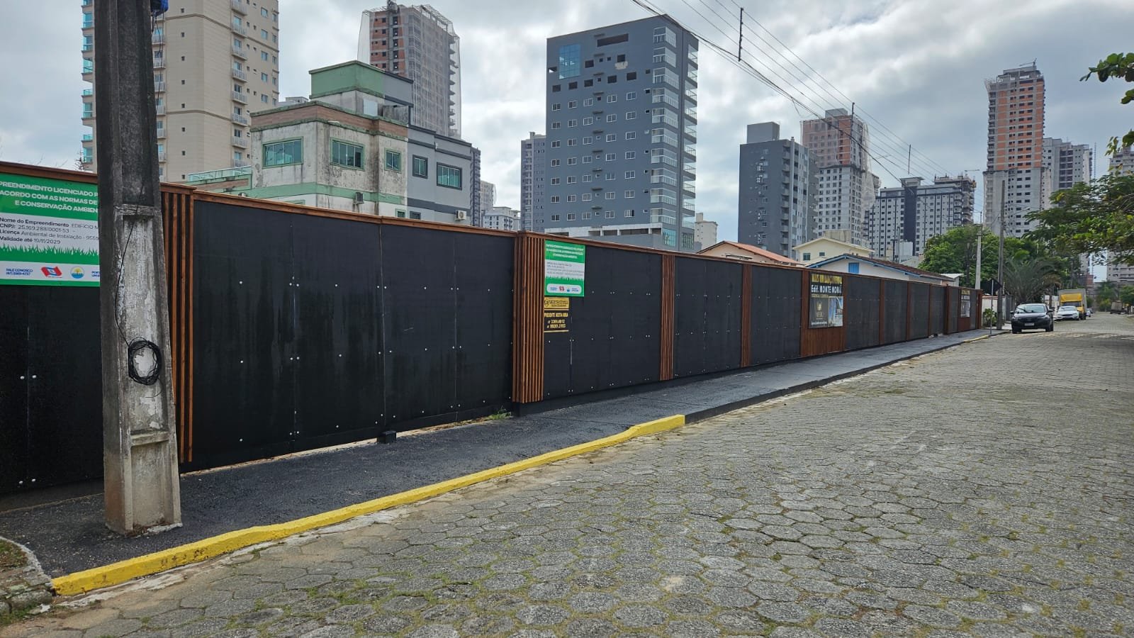 Monte Moriá — andamento da obra, Império Real Construtora, Balneário Perequê, Porto Belo SC Monte Moriá — andamento da obra, Império Real Construtora, Balneário Perequê, Porto Belo SC