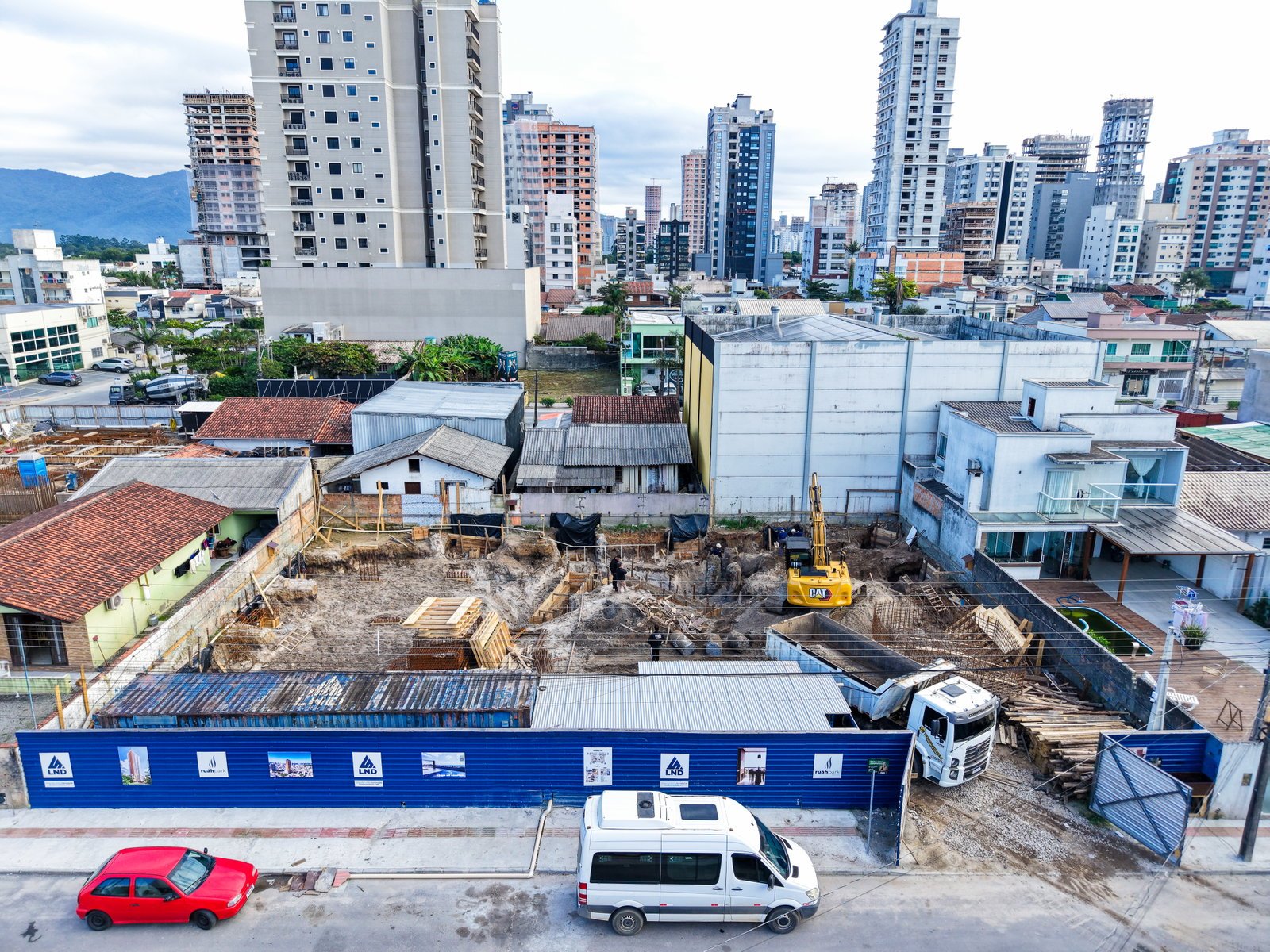 Ruáh Park Porto Belo — andamento da obra em 18/06/2026, LND Construtora e Incorporadora, Balneário Perequê, Porto Belo SC Ruáh Park Porto Belo — andamento da obra em 18/06/2026, LND Construtora e Incorporadora, Balneário Perequê, Porto Belo SC