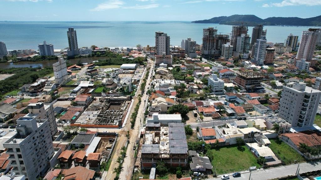 Solare Residence — andamento da obra, GRF Engenharia e Construtora, Balneário Perequê, Porto Belo SC Solare Residence — andamento da obra, GRF Engenharia e Construtora, Balneário Perequê, Porto Belo SC