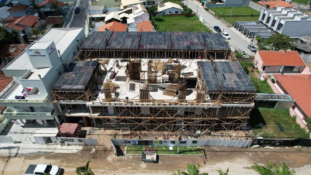 Solare Residence — andamento da obra, GRF Engenharia e Construtora, Balneário Perequê, Porto Belo SC Solare Residence — andamento da obra, GRF Engenharia e Construtora, Balneário Perequê, Porto Belo SC