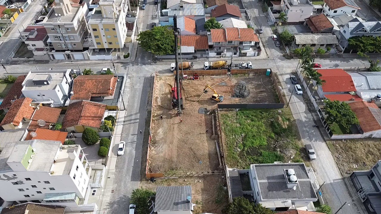 Toronto Palace — andamento da obra, Vitra Empreendimentos, Balneário Perequê, Porto Belo SC Toronto Palace — andamento da obra, Vitra Empreendimentos, Balneário Perequê, Porto Belo SC