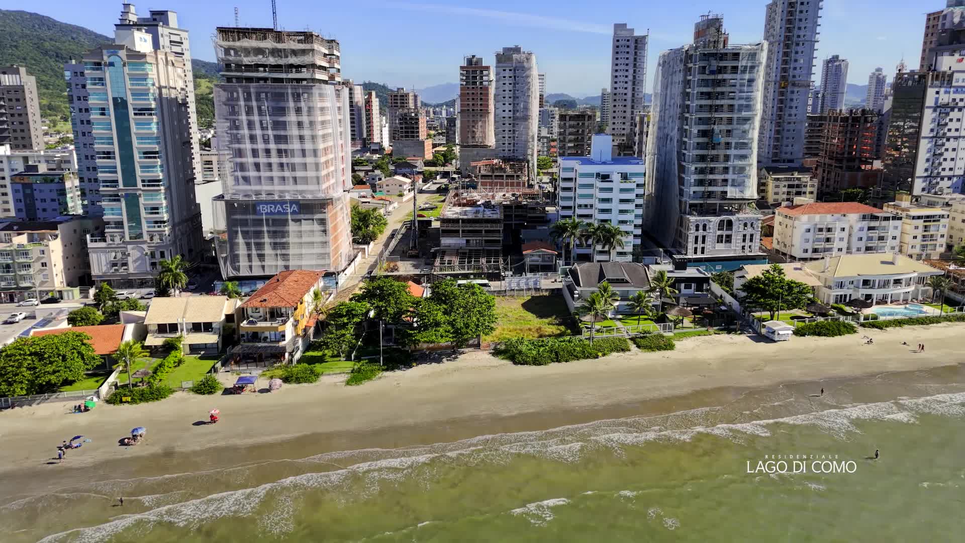 Residenziale Lago Di Como — vídeo · A.O. Lago Di Como Abril 2026, Porto Belo SC